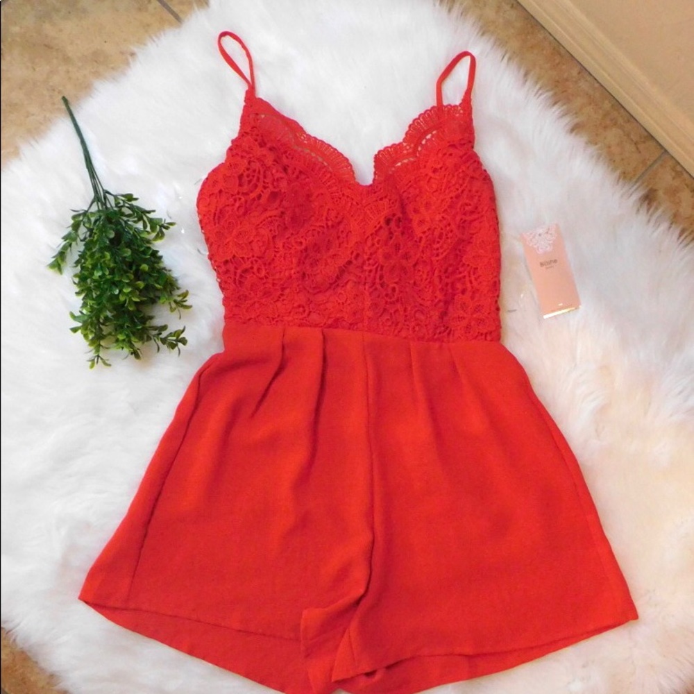 Red Sleeveless Short Romper NWT - Picture 3 of 4